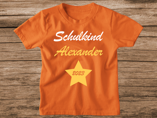 Schulkind 2023 Stern Kinder T-Shirt | individueller Name